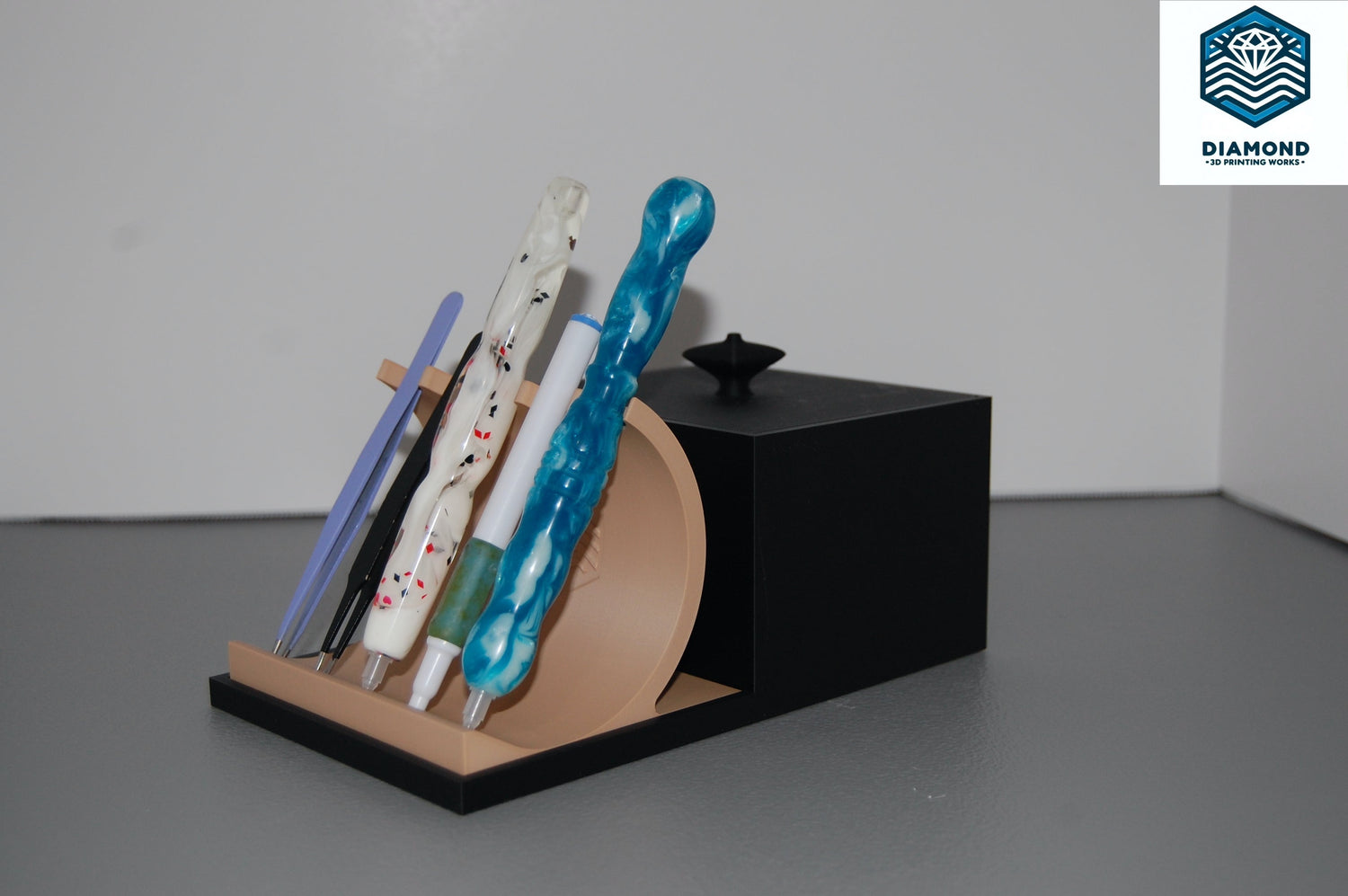 Pen Holders & Stands